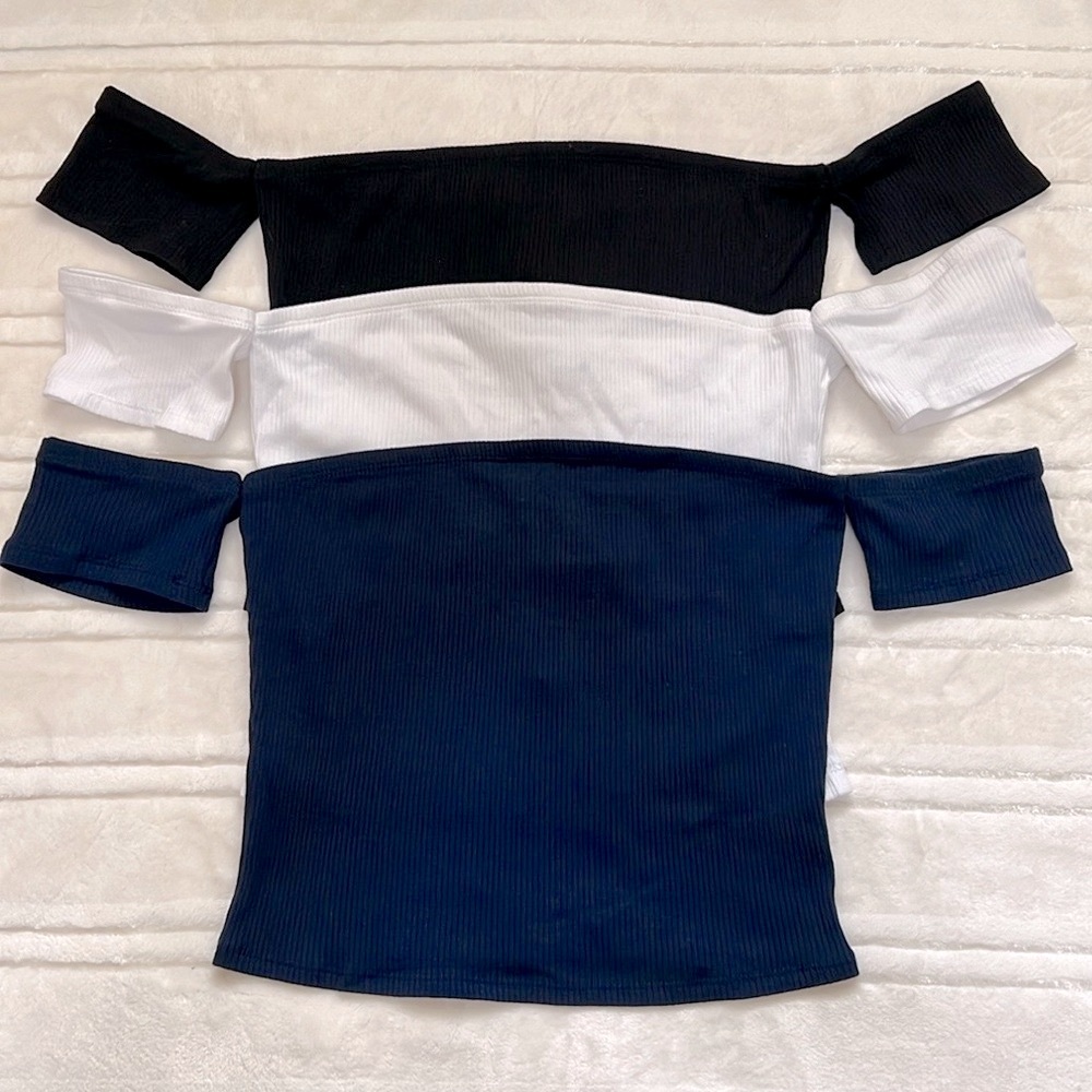 Off The Shoulder Ribbed Tube Crop Top with sleeves in Black White & Blue